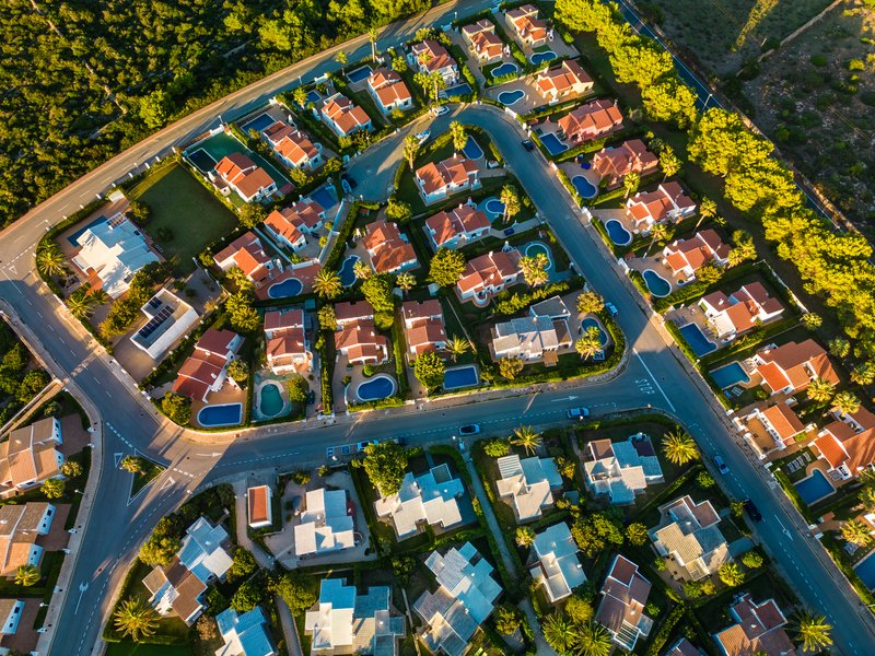 Vecindario visto con un drone para invertir en Puebla